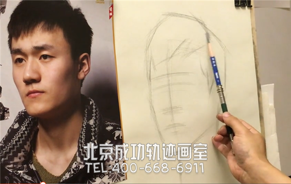 素描男青年頭像解構